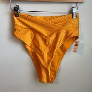 NWT aerie tangerine bikini bottom, size M